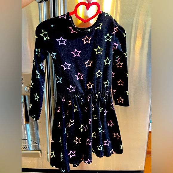 Pixie Lane stars dress for girls size 4. Excellent lightly worn condition. - Picture 7 of 7
